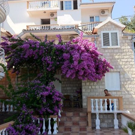 Apartmani Kalinic บิเยลา ภายนอก รูปภาพ
