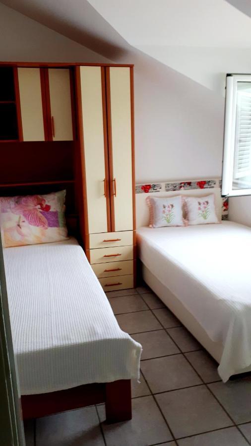 Apartmani Kalinic บิเยลา ภายนอก รูปภาพ