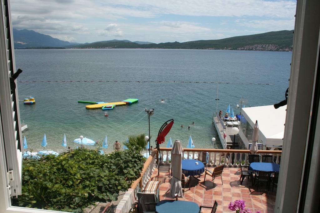 Apartmani Kalinic บิเยลา ภายนอก รูปภาพ