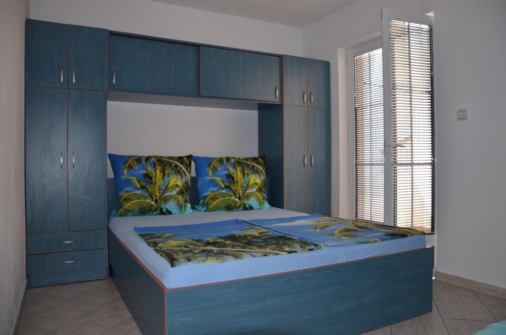 Apartmani Kalinic บิเยลา ภายนอก รูปภาพ